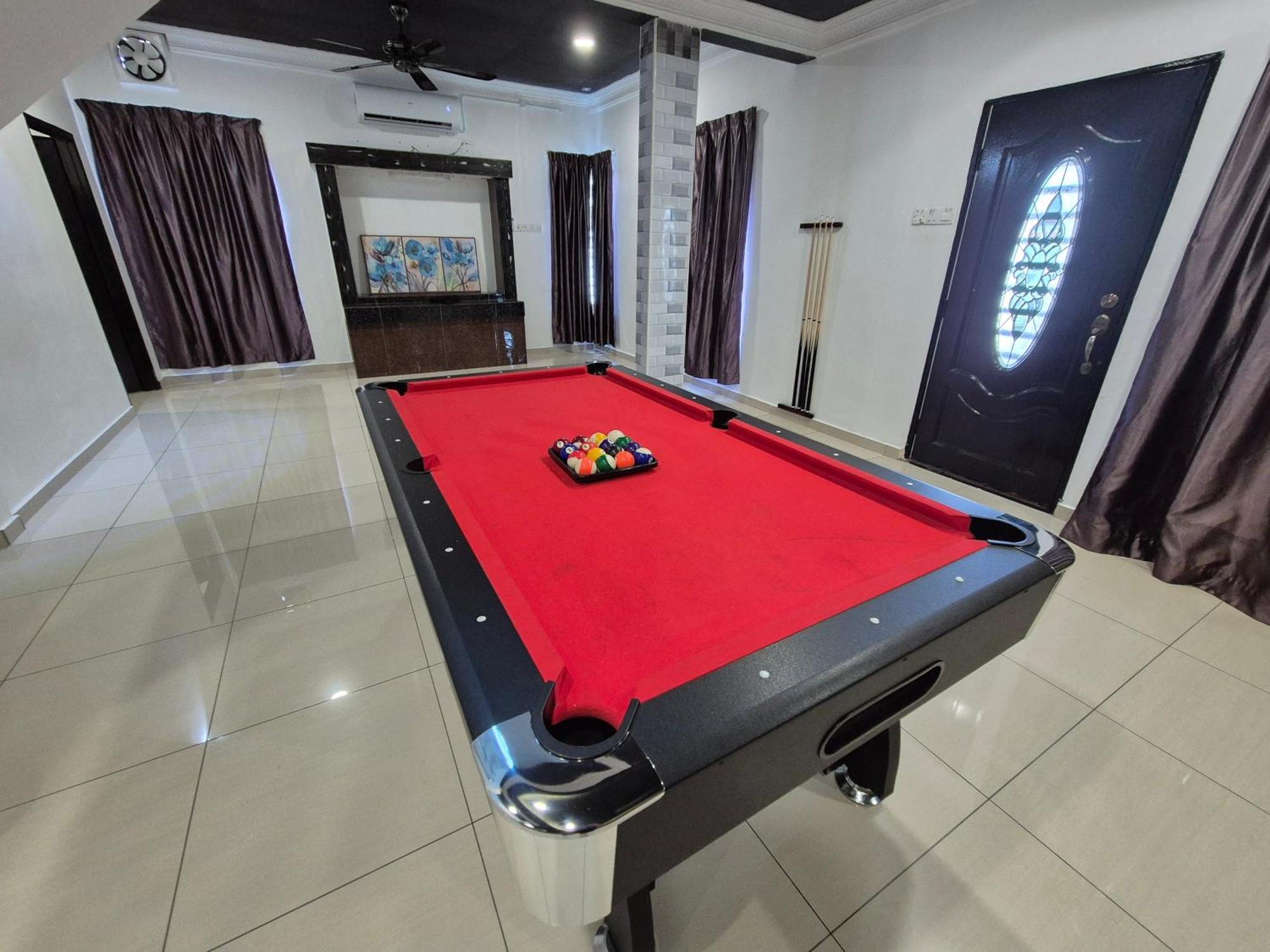 Dual Key Villa 4R I 5R I 9R,10-46Pax Healing Space Bbq,Steamboat,Karaoke,Pool, Arcadegame Port Dickson Exterior photo