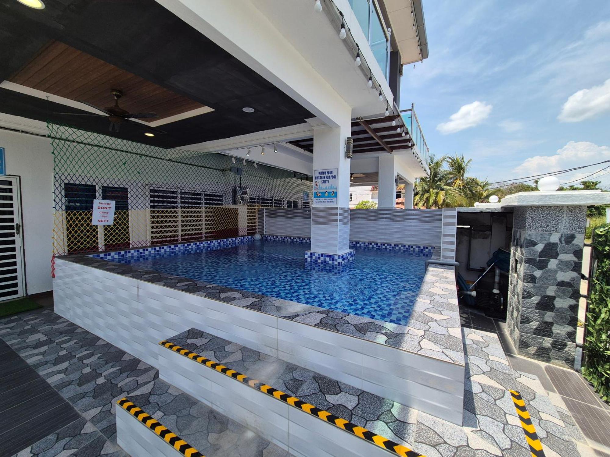 Dual Key Villa 4R I 5R I 9R,10-46Pax Healing Space Bbq,Steamboat,Karaoke,Pool, Arcadegame Port Dickson Exterior photo