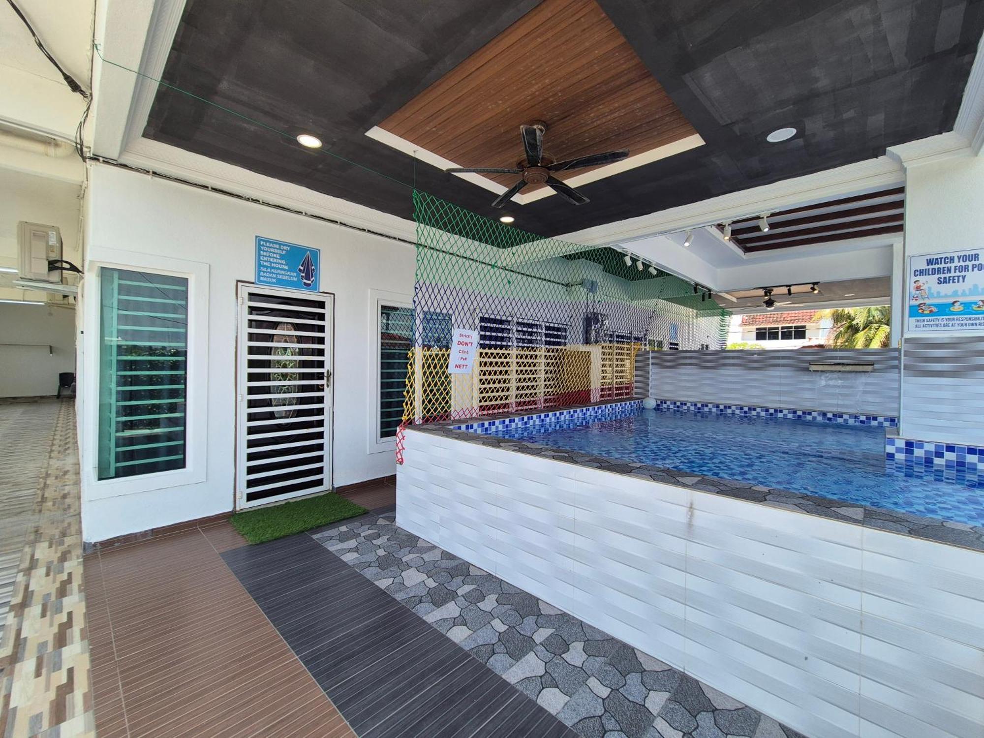 Dual Key Villa 4R I 5R I 9R,10-46Pax Healing Space Bbq,Steamboat,Karaoke,Pool, Arcadegame Port Dickson Exterior photo