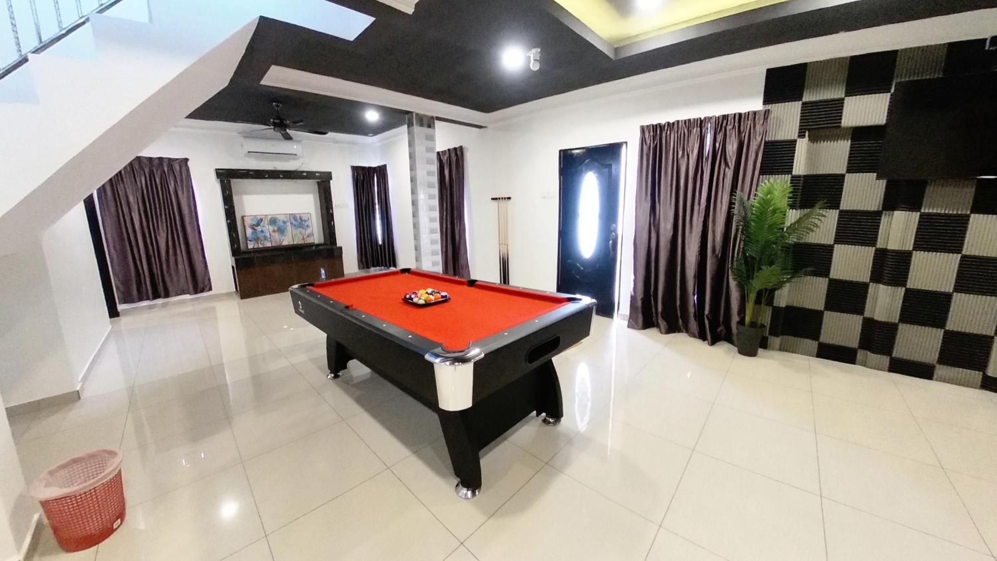 Dual Key Villa 4R I 5R I 9R,10-46Pax Healing Space Bbq,Steamboat,Karaoke,Pool, Arcadegame Port Dickson Exterior photo